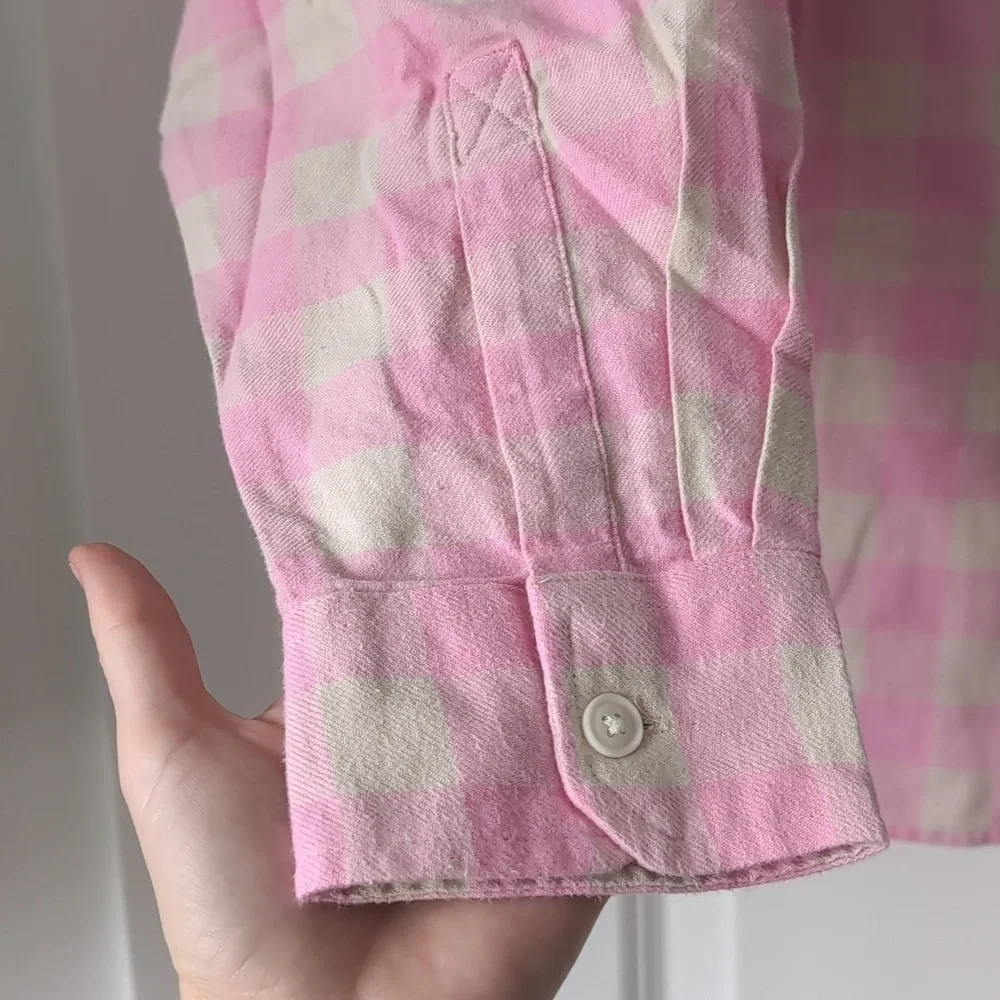 NWT Levi's Checkered Pink Flannel
